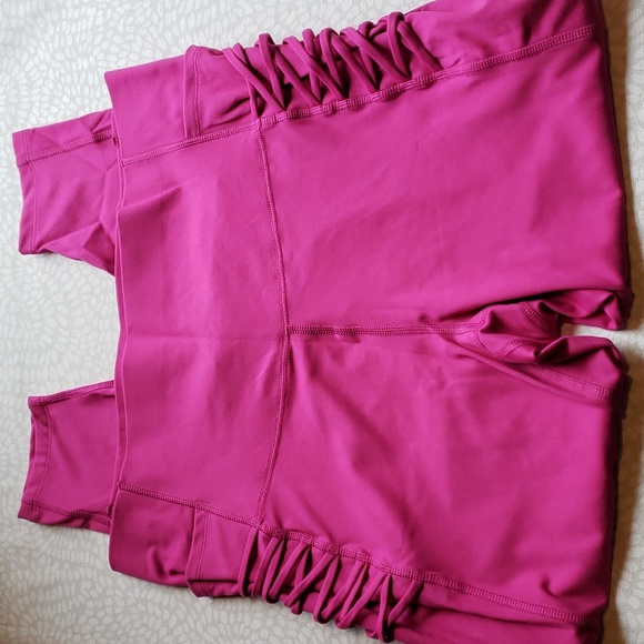 All In Motion Berry Purple High-Rise Leggings Size 1X - NWT - Picture 3 of 7